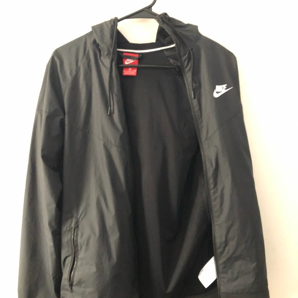 Nike Men's Black Windrunner Jacket Size M - Picture 1 of 4